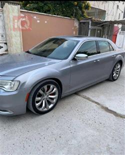 کرایسلەر 300